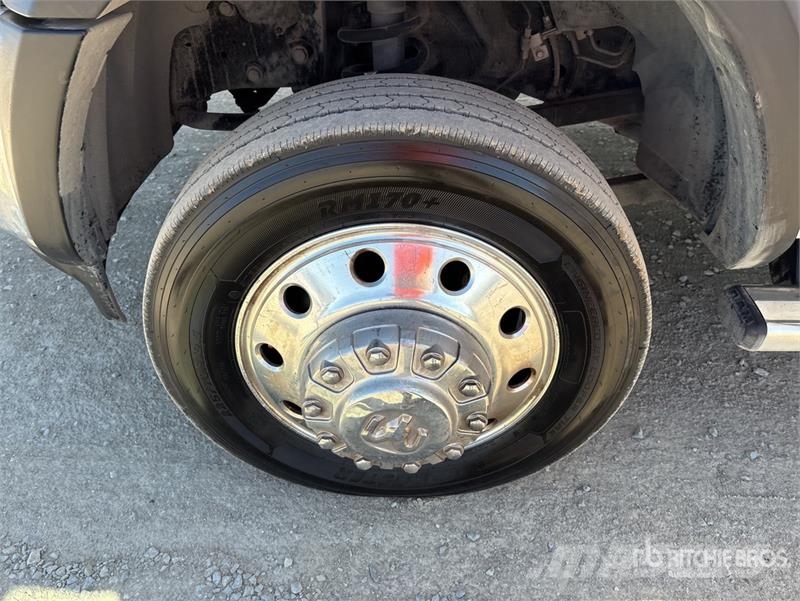 RAM 5500 Umpikorikuorma-autot