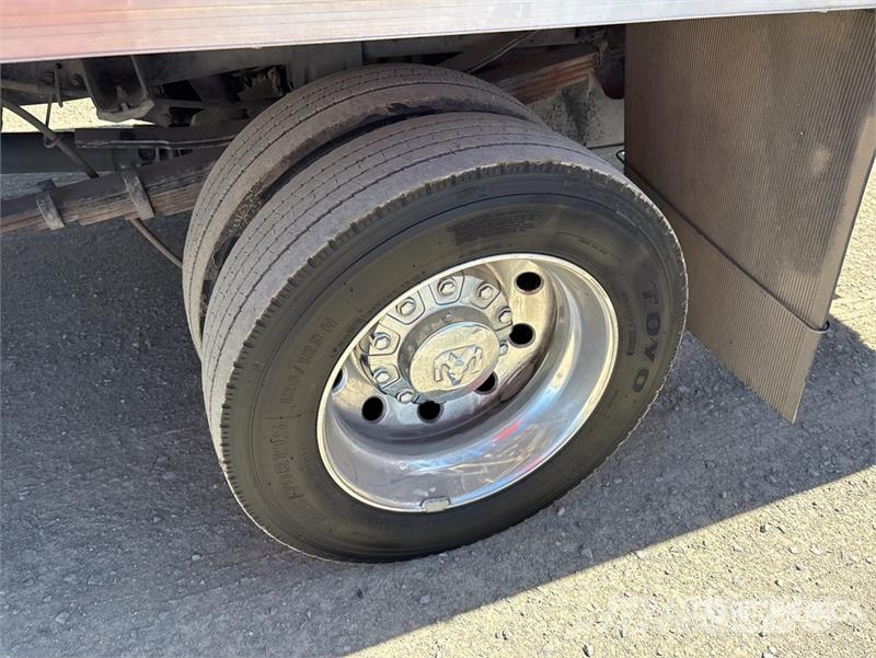 RAM 5500 Umpikorikuorma-autot