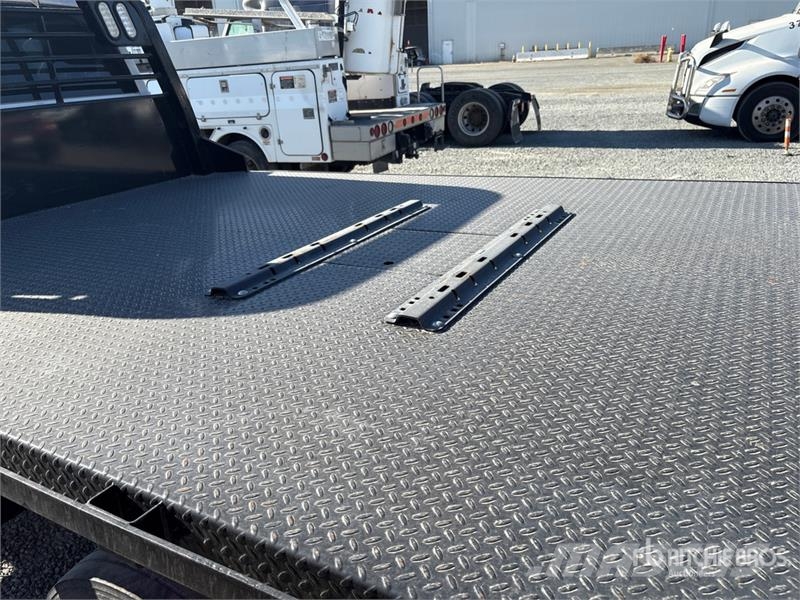 RAM 5500 Pritschenwagen/Pritschenwagen mit Seitenklappe