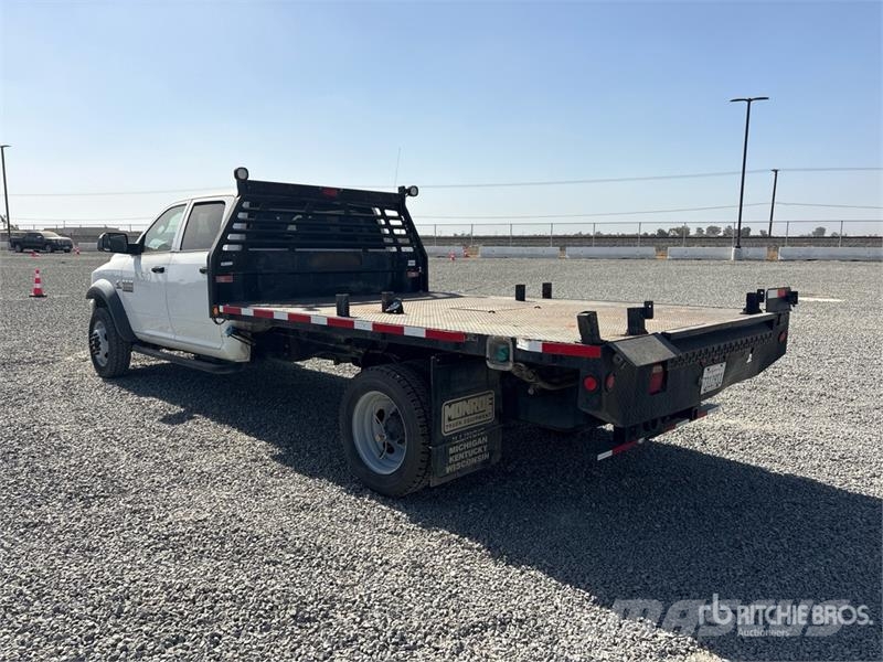 RAM 5500HD Tovornjaki s kesonom/platojem