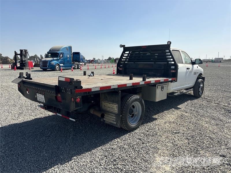 RAM 5500HD Tovornjaki s kesonom/platojem