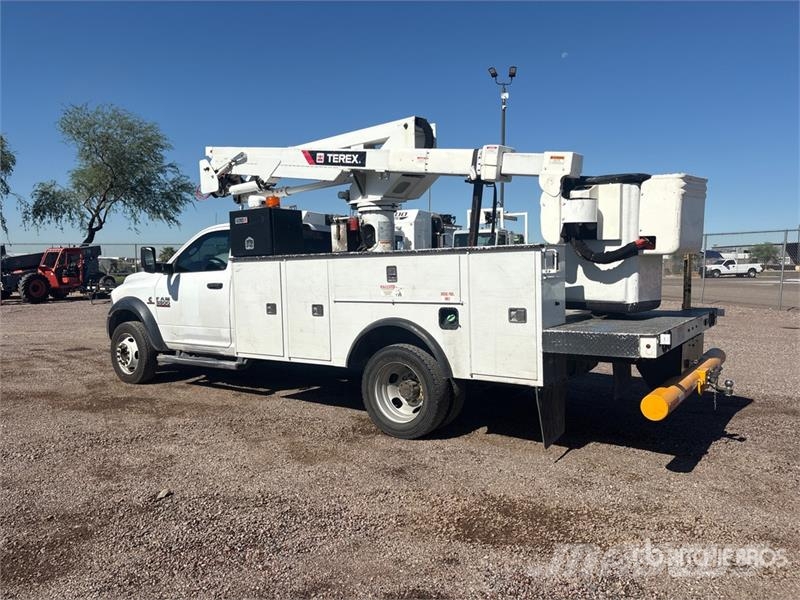 RAM HI RANGER 400 lb Straight Boom on Ram 5500 4x4 Buc Auto korpe