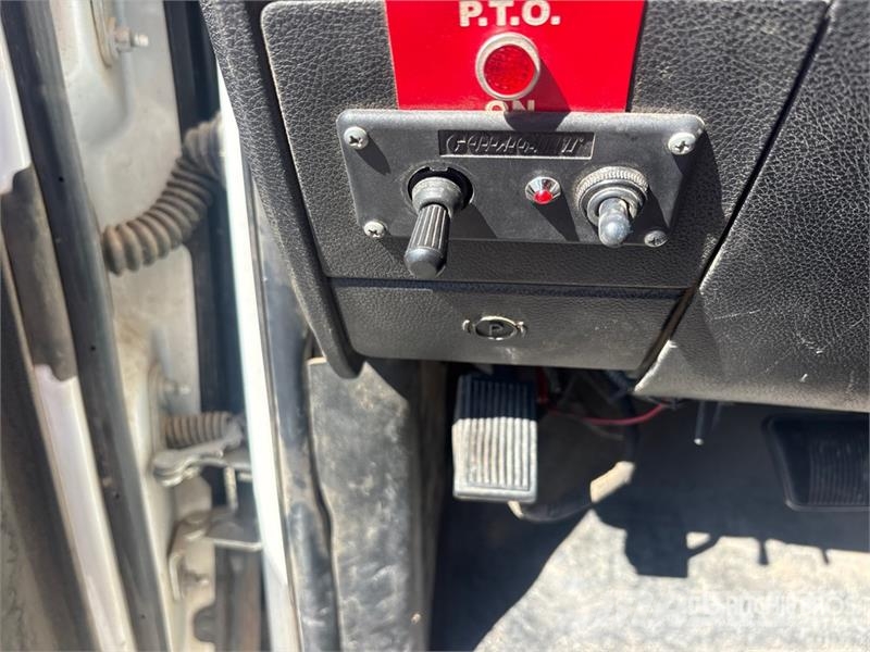 RAM HI RANGER 400 lb Straight Boom on Ram 5500 4x4 Buc Auto korpe