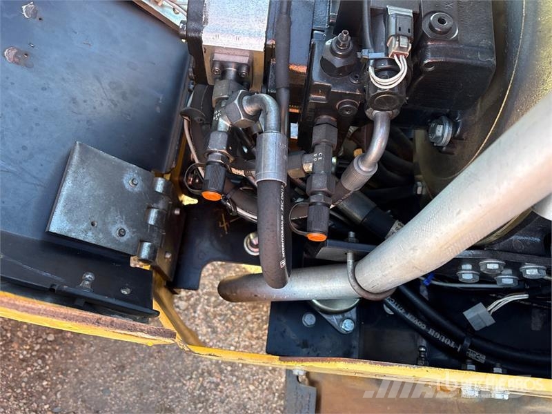 Rammax 1575 Trench Compactor Trench Compactor 土壤压实机