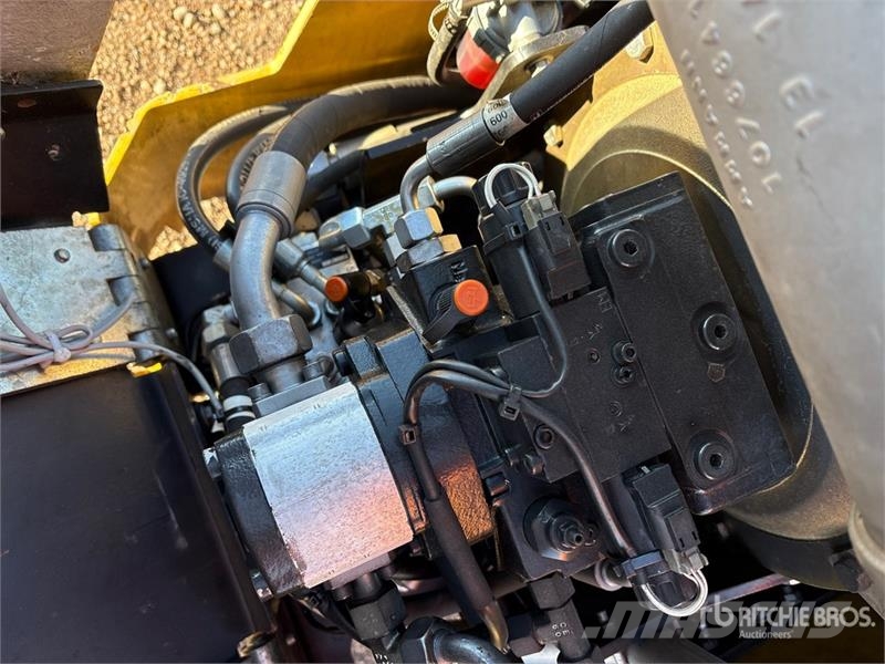 Rammax 1575 Trench Compactor Trench Compactor 土壤压实机