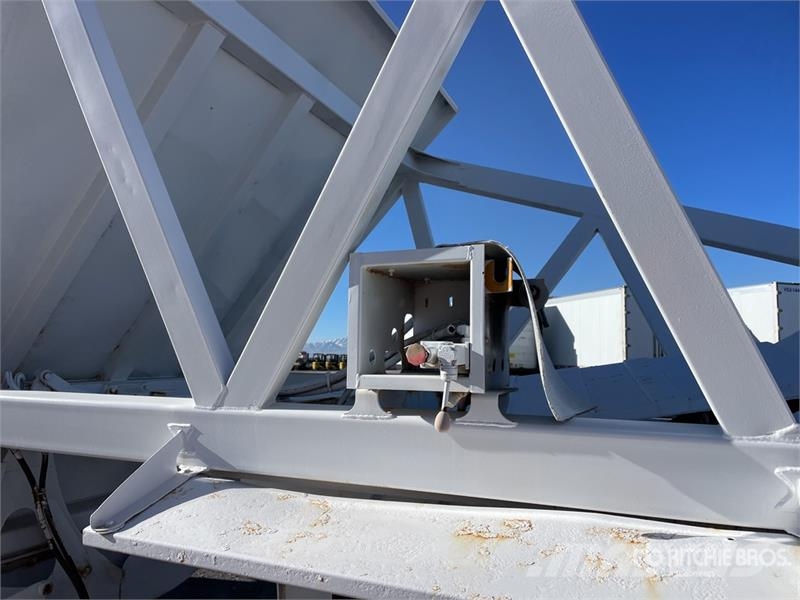 Ranch Tri/A Belly Dump Trailer Damperli römorklari