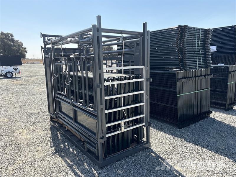 RanchMaster LLH10 10 ft Squeeze Chute (Unused) Další