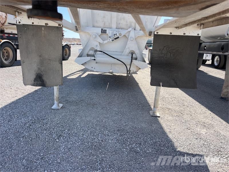 Ranco 42 ft Tri/A Belly Dump Trailer Bañera