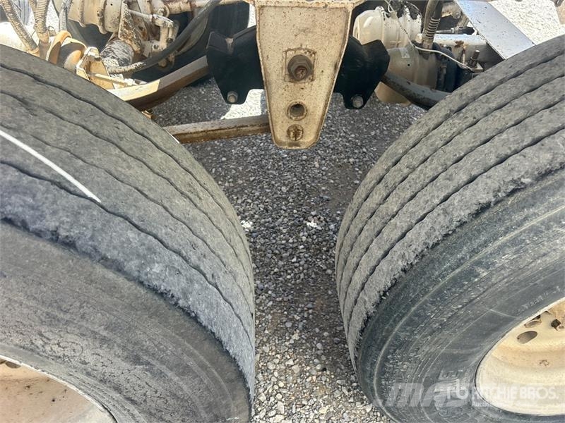 Ranco DDT 35 ft Tri/A Belly Dump Trailer Самосвали