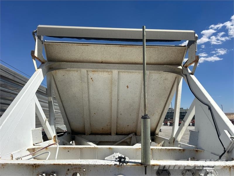 Ranco DDT 35 ft Tri/A Belly Dump Trailer Самосвали