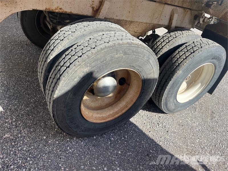 RANM 30 ft T/A End Dump Trailer مقطورات قلابة