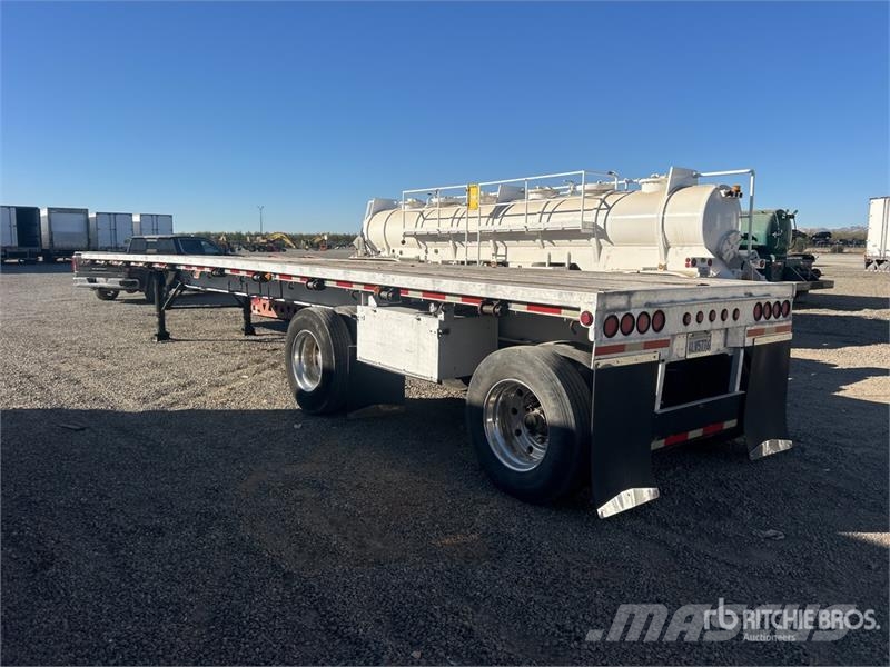 Raven 45 ft T/A 45 Ft T/A Flatbed Trailer Valníky
