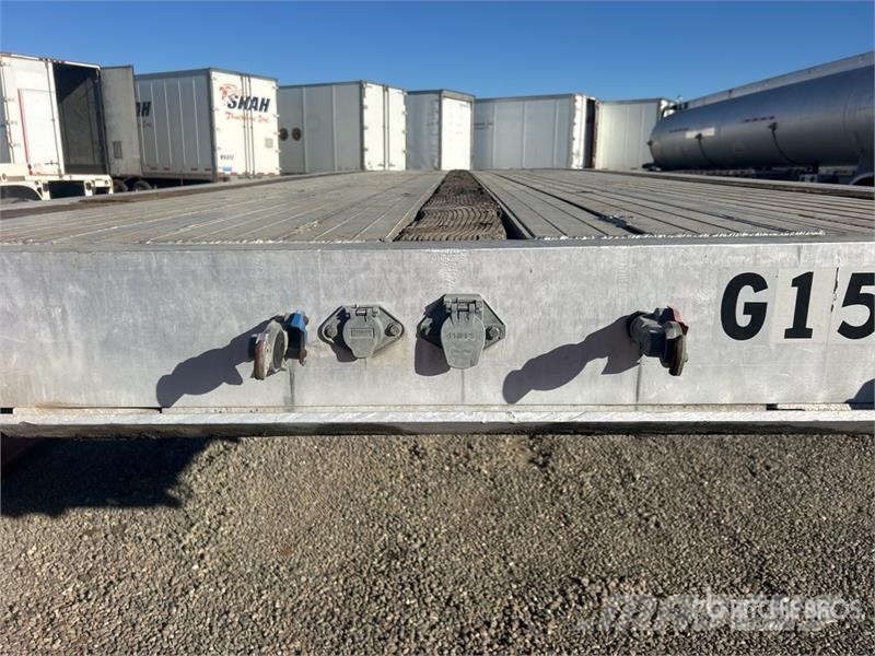 Raven 45 ft T/A 45 Ft T/A Flatbed Trailer Valníky