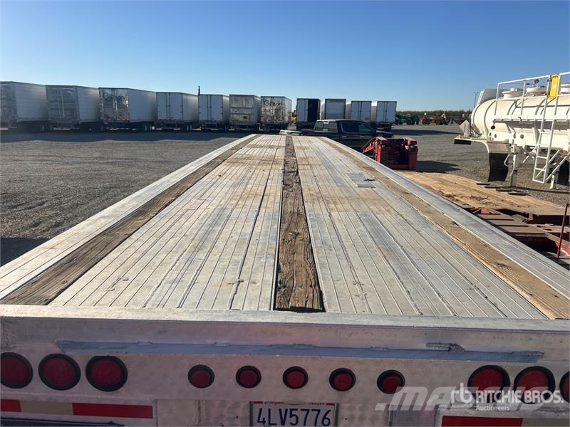 Raven 45 ft T/A 45 Ft T/A Flatbed Trailer Valníky