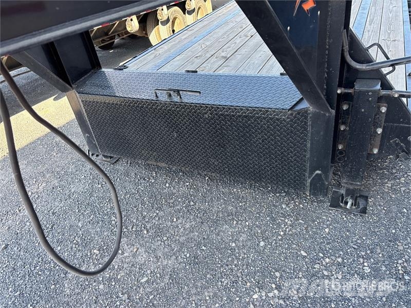 RawMaxx 7000 lb 26 ft T/A Gooseneck Equipment Trailer 차량 운반용 트레일러
