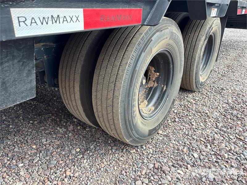 RawMaxx FDX-40-212KHYD 35 ft T/A Gooseneck Equipment Trail Auto pārvadāšanas treileri