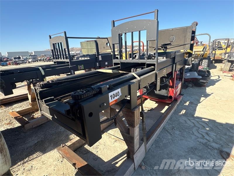 Raymond 1125 lb Order Picker Електронавантажувачі