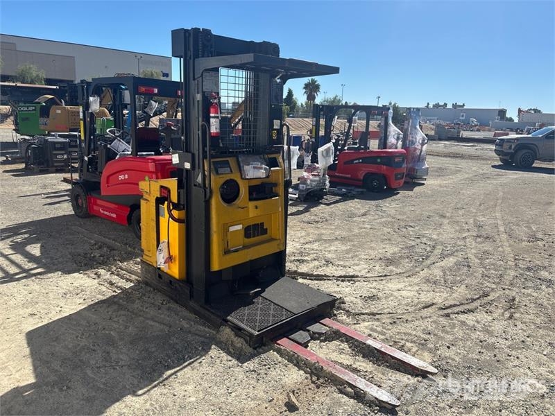 Raymond 152-0PC30TT 3000 lb Order Picker معدات الرفع متوسط المستوى