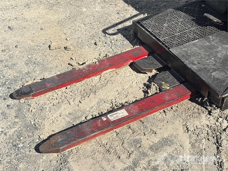 Raymond 152-0PC30TT Order Picker Middelsløftende plukketruck