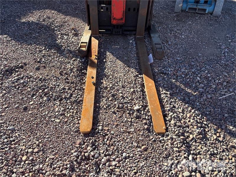 Raymond RA30TT 3000 lb Electric Forklift (Inoperable) Elektriniai šakiniai krautuvai