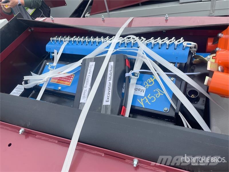 Raytree REDM32 32 in Excavator Drum Mulcher - Fits その他部品