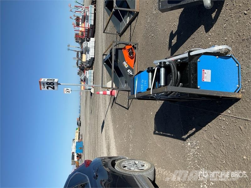  Raytree REDM32 32 in Excavator Drum Mulcher - Fits Andet tilbehør