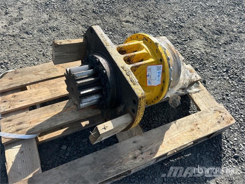  Re-built Swing Motor - Fits Komatsu 240 مكونات أخرى