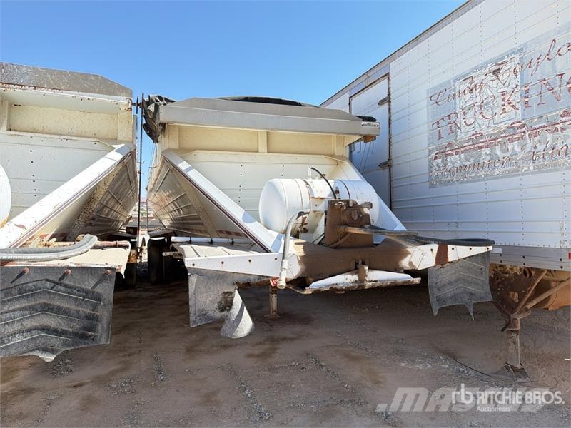 Red River LB339 44 ft Tri/A Live Bottom Trailer Poluprikolice sa pokretnim podom