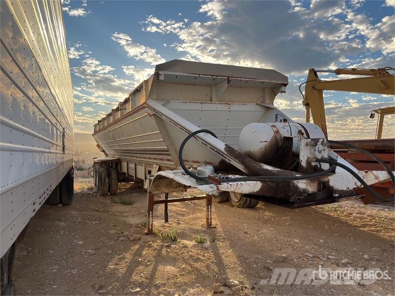 Red River LB339 44 ft Tri/A Live Bottom Trailer Poluprikolice sa pokretnim podom