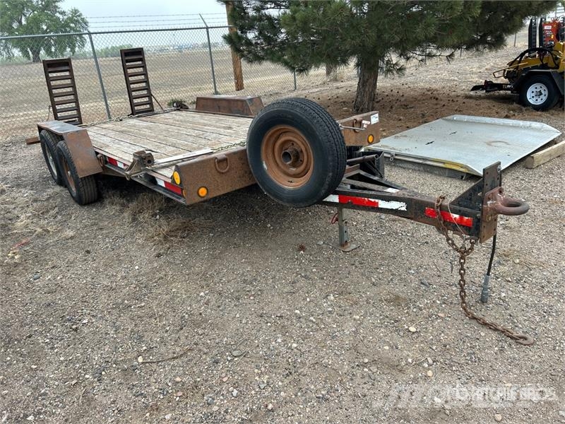  Redi-Haul 17 ft T/A Equipment Trailer Remolques para transporte de vehículos