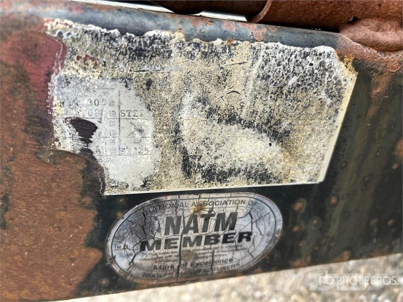  Redi-Haul 17 ft T/A Equipment Trailer Autovežių priekabos