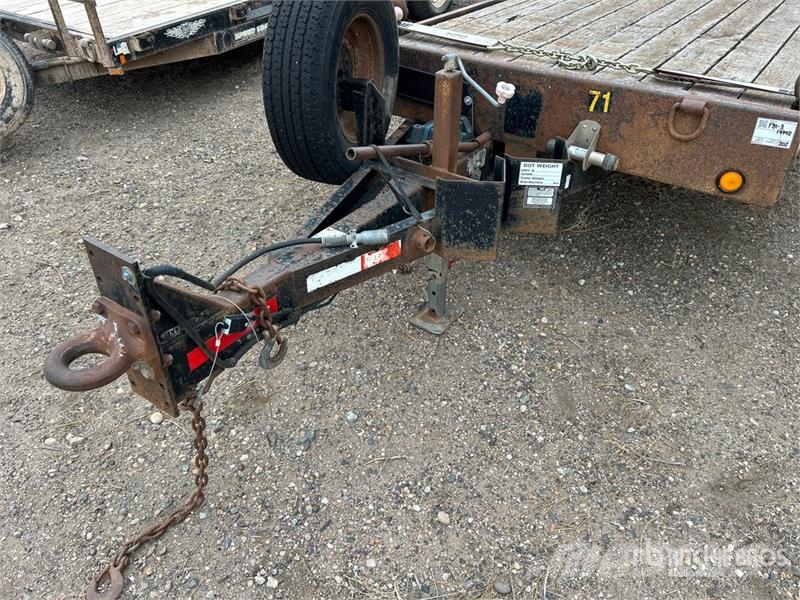  Redi-Haul 17 ft T/A Equipment Trailer Remolques para transporte de vehículos