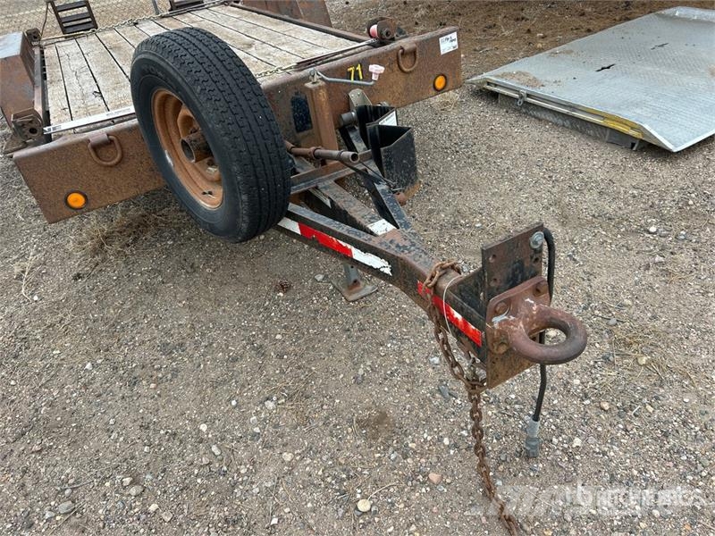  Redi-Haul 17 ft T/A Equipment Trailer Remolques para transporte de vehículos