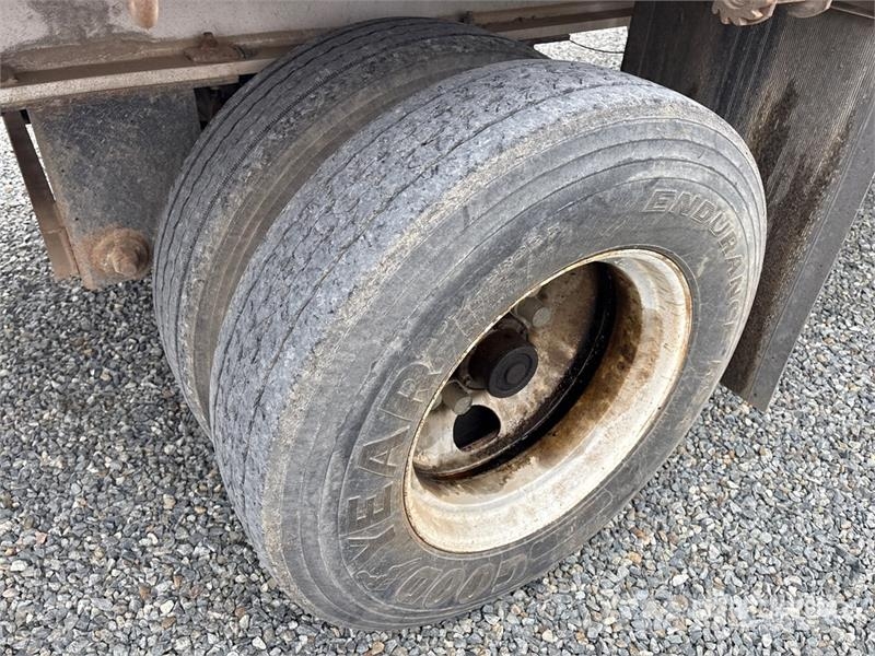 Reinke 45 ft T/A Flatbed Trailer Remolques de cama baja