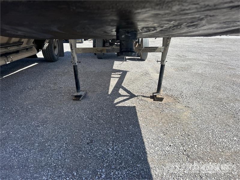 Reliance 32 ft T/A End Dump Trailer Tipphengere