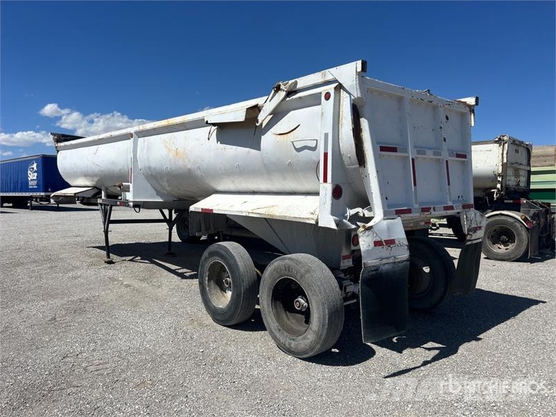 Reliance 32 ft T/A End Dump Trailer Tipphengere