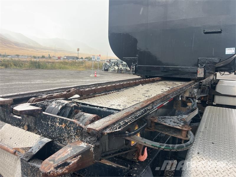 Reliance 5/Axle Turntable Transfer Trailer Kipper