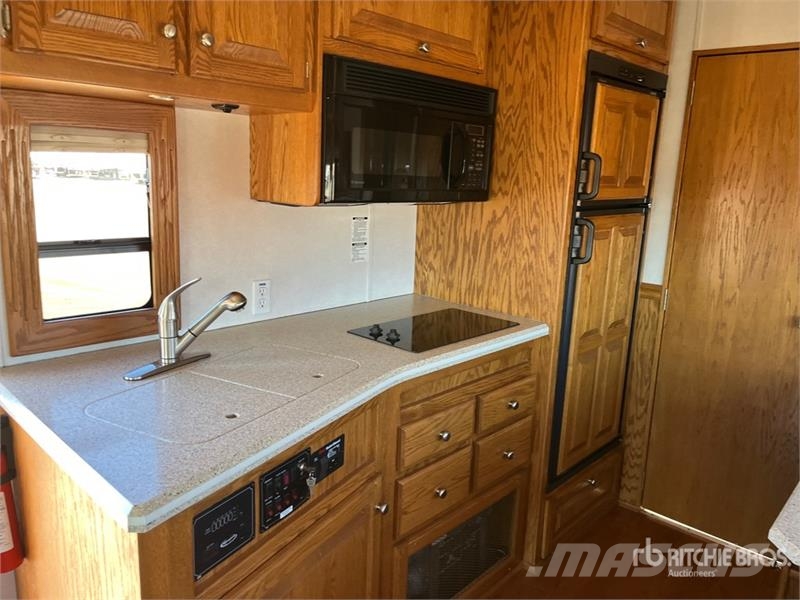 Renegade Classic 17TLQ Motor Home Avtodomi in počitniške prikolice