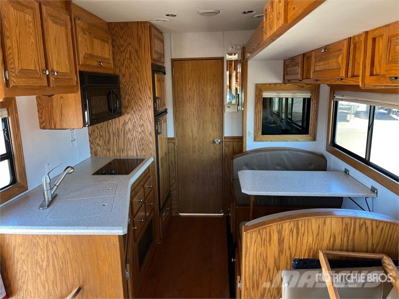 Renegade Classic 17TLQ Motor Home Avtodomi in počitniške prikolice
