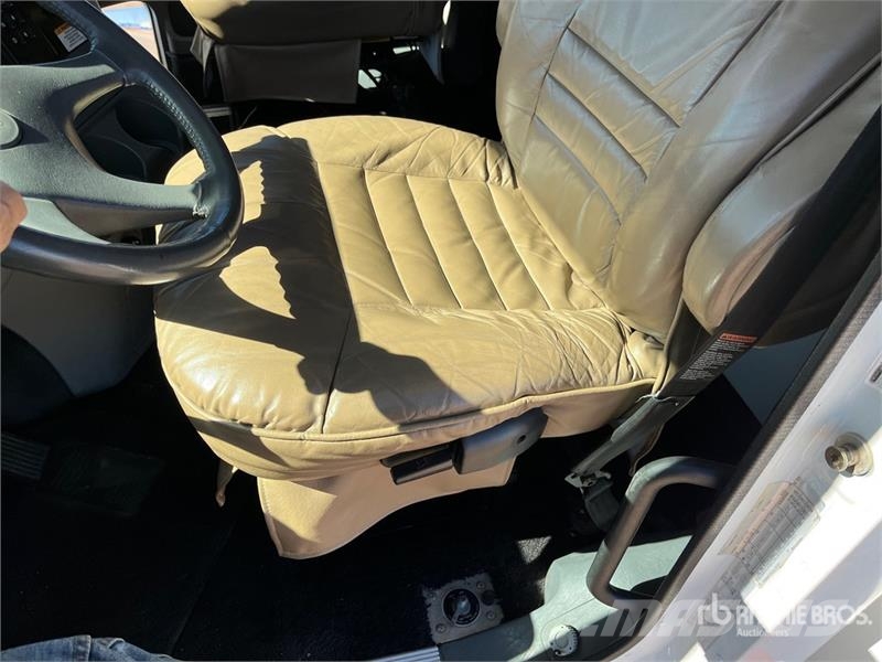 Renegade Classic 17TLQ Motor Home Avtodomi in počitniške prikolice
