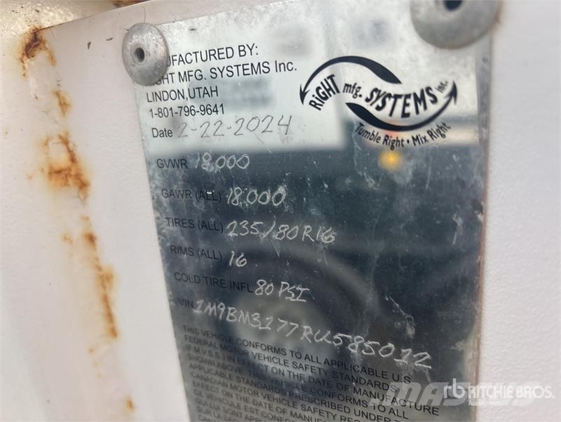 Right Mfg Systems 2DH-3 3 cyd Portable Concrete Mi Betoonisegistid