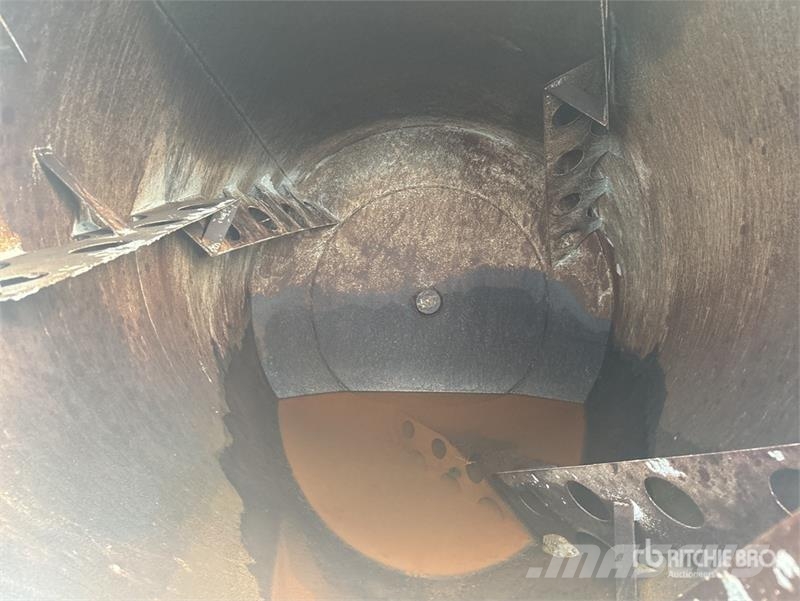 Right Mfg Systems 2DH-3 3 cyd Portable Concrete Mi Betoonisegistid
