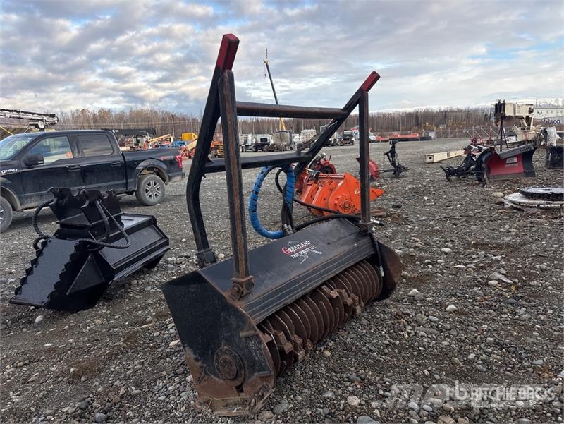  Rock Hound 40EXT 68 in Skid Steer Landscape Rake Граблі і сінозворушувачі