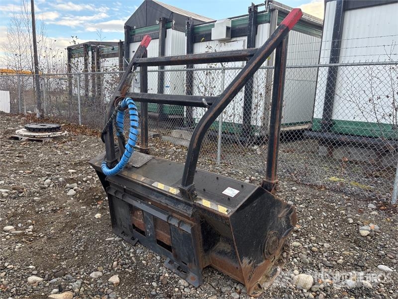  Rock Hound 40EXT 68 in Skid Steer Landscape Rake Граблі і сінозворушувачі