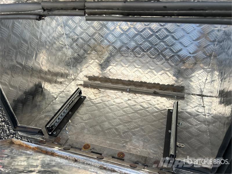 Rock Solid 32 ft T/A Enclosed Trailer Van Body Trailers
