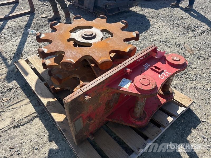 Rockland 24 in Compaction Wheel - Fits Cat 320 Silindirler