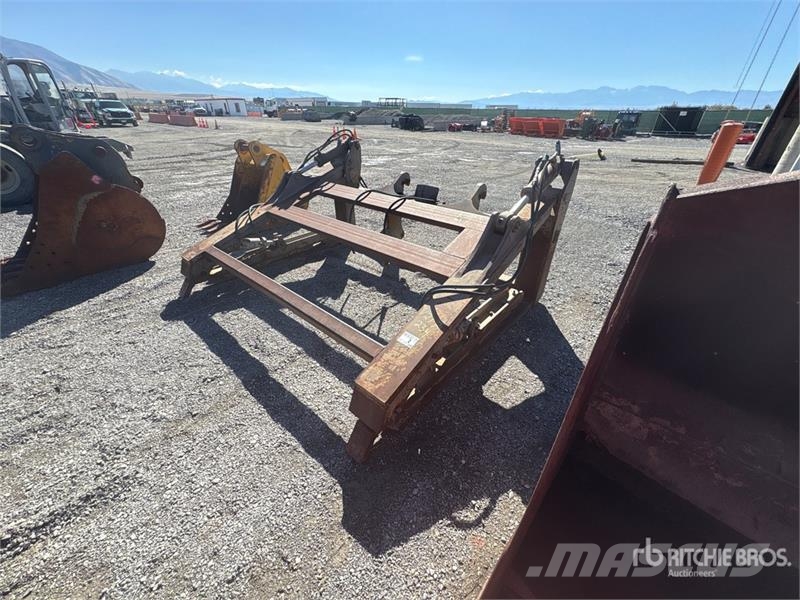 Rockland PG2L70CDE Clamshell Grapple Grapples