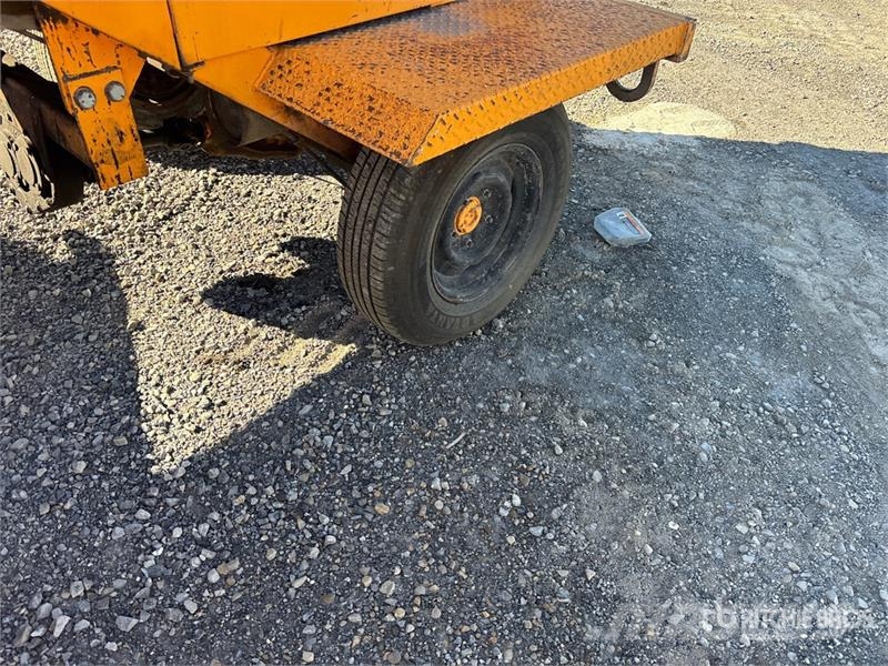 Rosco 4880 Sweepers