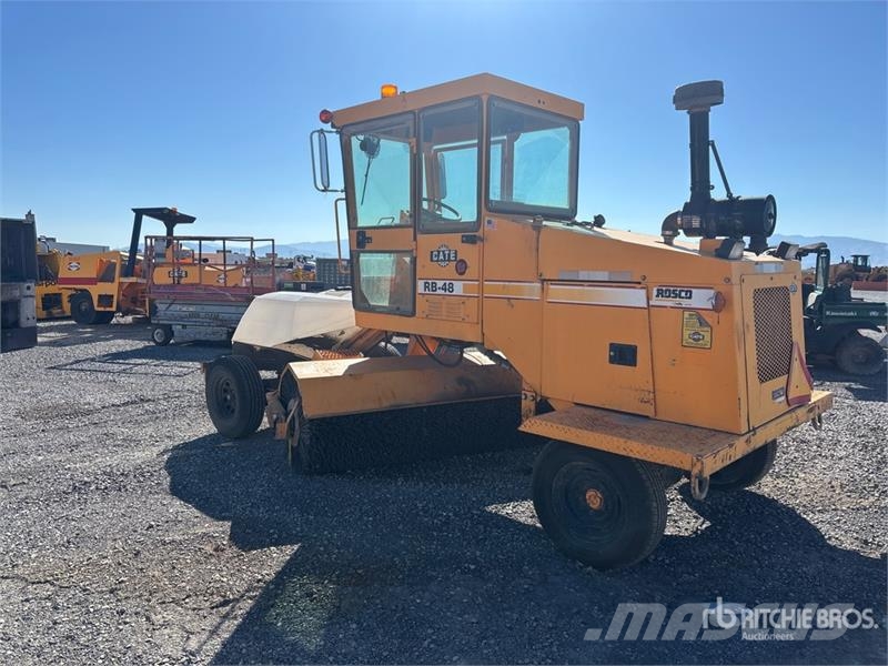 Rosco 4880 Sweepers
