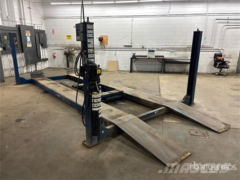  Rotary SM180 4 Post 18000 lb Vehicle Lift Építőipar - Egyebek